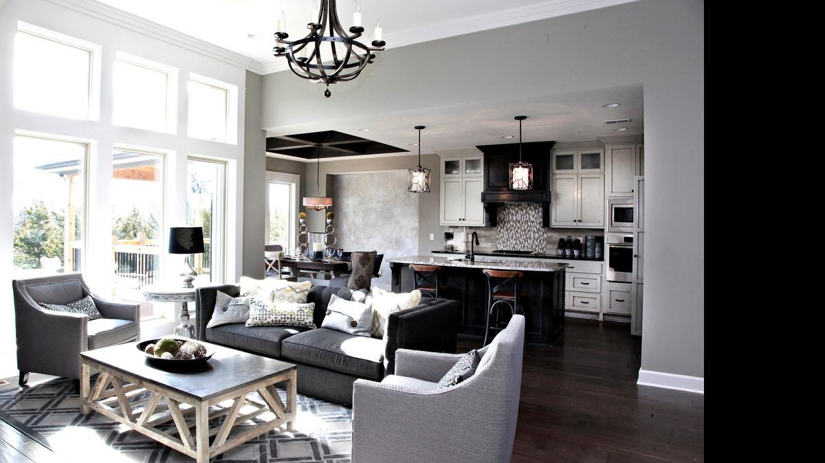 
Canyon Creek will be unveiling its nine new furnished model homes during the Spring Parade of Homes. Most models are complete, furnished and ready for touring.
