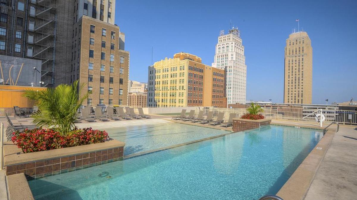 A rooftop pool is just one of numerous amenities at WallStreet Tower. Others include a gym, clubroom, parking garage and concierge.
