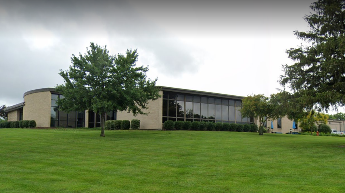 This Google Maps Street View image shows the North Kansas City Schools building at 2000 NE 46th Street in Kansas City.