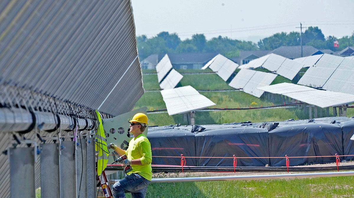 We have everything it takes to lead on biofuels, wind and solar power. We need policies that support innovation.