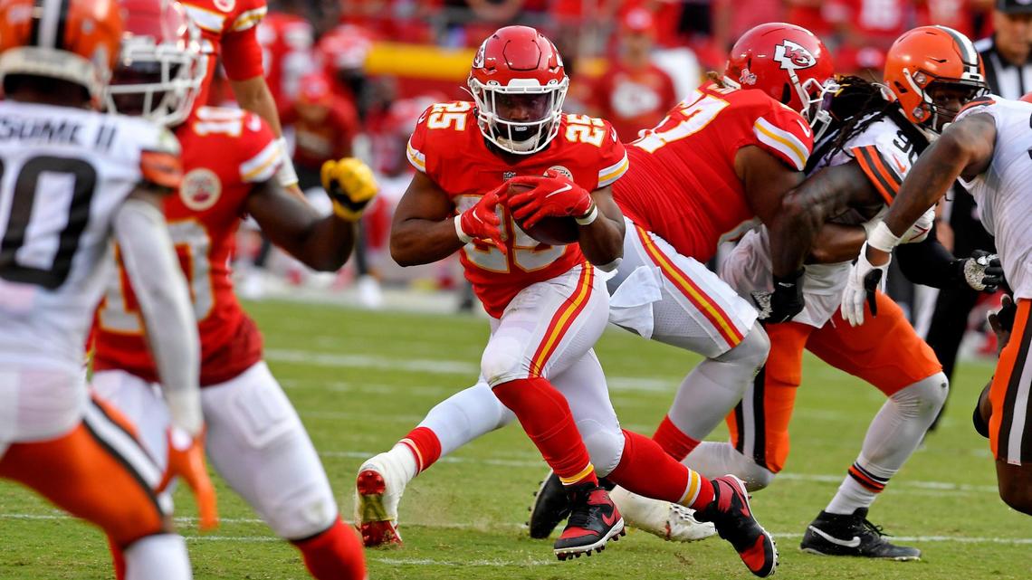 Chiefs running back Clyde Edwards-Helaire looks for a gap during the second half of Sunday’s game at Arrowhead Stadium. The Chiefs beat Cleveland, 33-29.