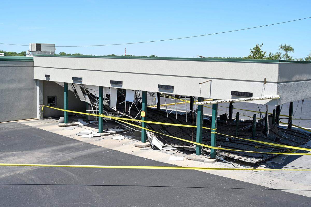 The roof of drive-thru bank lanes at Central Bank in Sugar Creek collapsed on Monday, May 4, 2026.