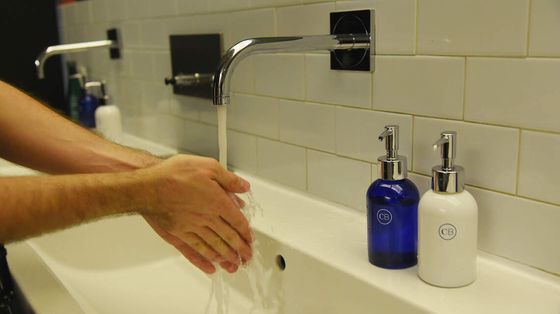 Easy and Quick Bathroom Maintenance Tips to Prevent Soap Scum and Build-Up Everywhere