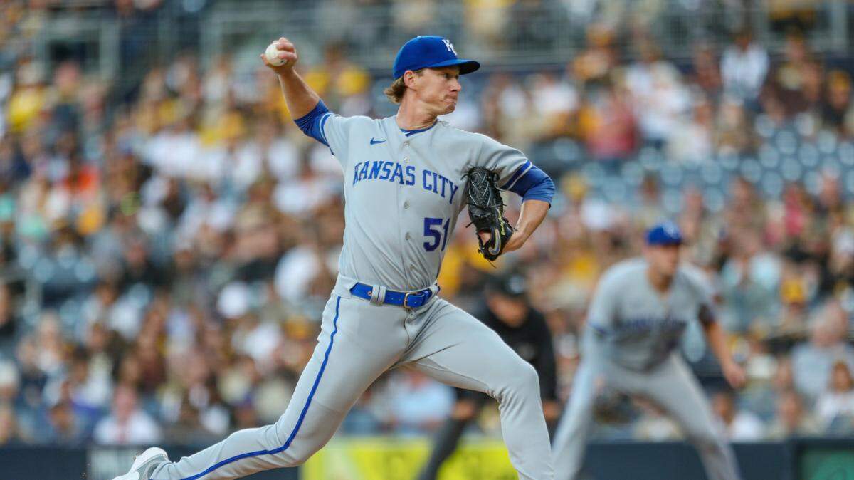 Kansas City Royals starting pitcher Brady Singer (51) throws a pitch during the first inning at Petco Park on May 16, 2023.