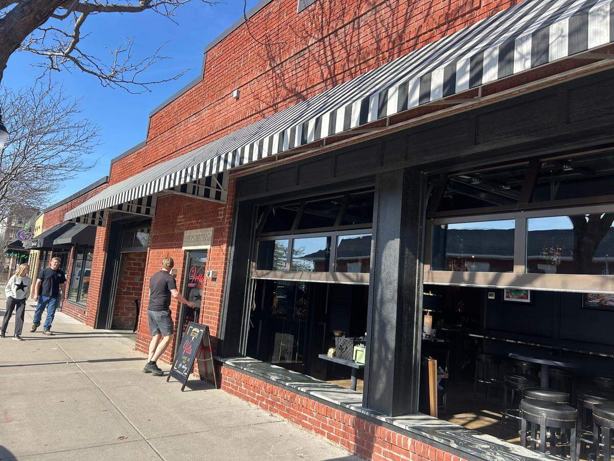 Vetta Italian restaurant is now open in downtown Lee’s Summit, in the former Calaveras space.