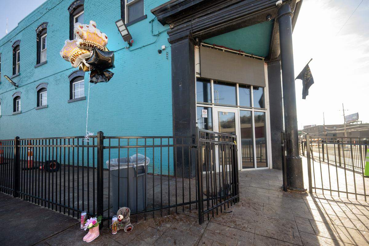 Balloons saying “Princess” were tied to a hand rail outside of 2801 Southwest Blvd., following a shooting on Sunday, Feb. 15, 2026, that left two women were dead and two others injured. The incident happened at a Kansas City nightclub on the city’s West Side.