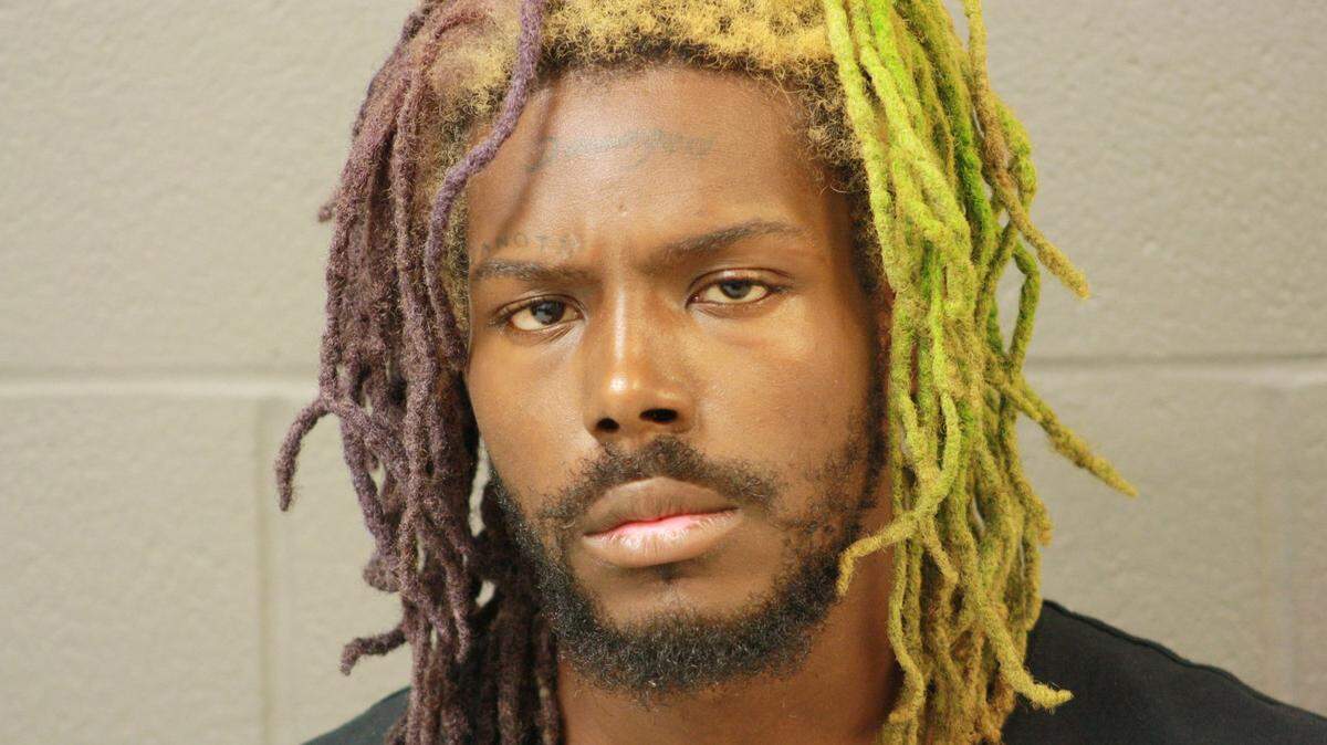 Elijah D. Carter, 26, of Kansas City, Missouri