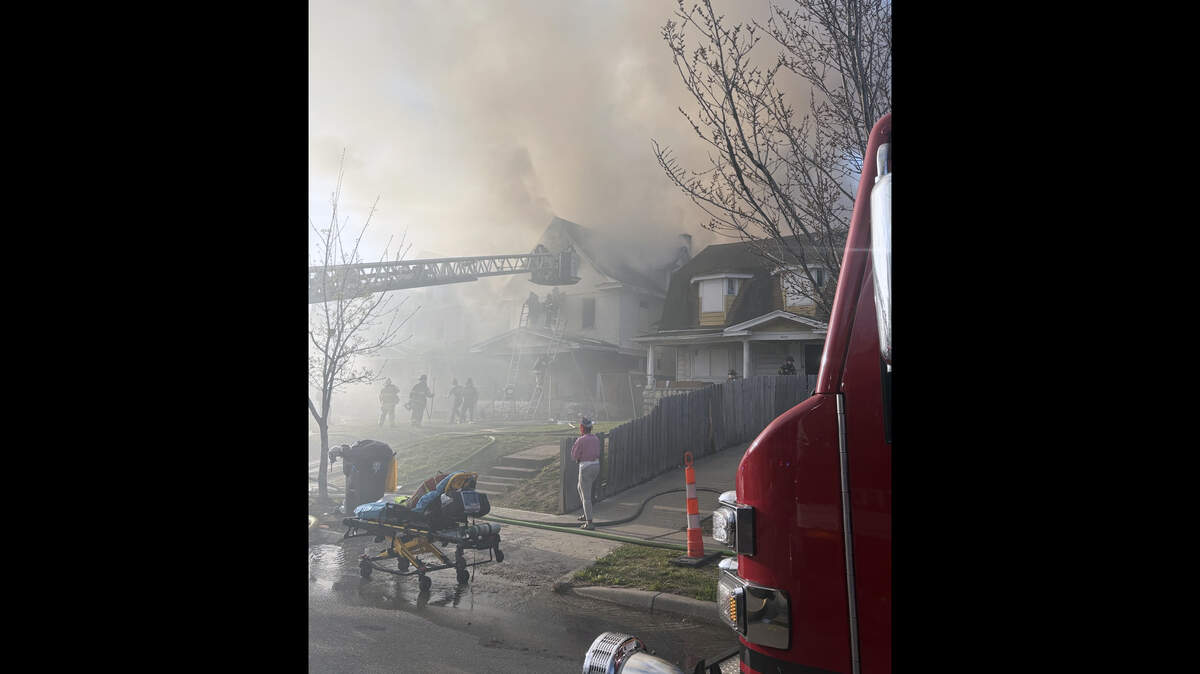 Kansas City firefighters rescue person from roof | Kansas City Star