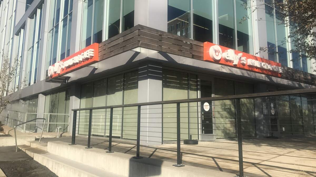 Elly’s opened in October 2017 in the 4800 Main building, the former Board of Trade building.