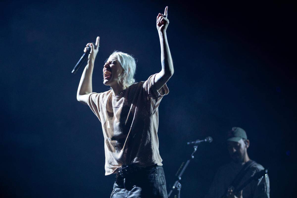 Linkin Park lead vocalist Emily Armstrong performs at the T-Mobile center on Sunday, Aug. 31, in Kansas City.