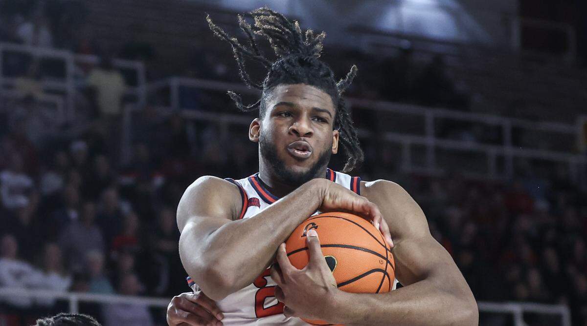 St. John’s Red Storm forward Zuby Ejiofor, who played for KU in the 2022-23 season, had an impressive morning college basketball game against the Kansas State Wildcats on Saturday, Dec. 7, 2024 at Carnesecca Arena in Queens, New York.