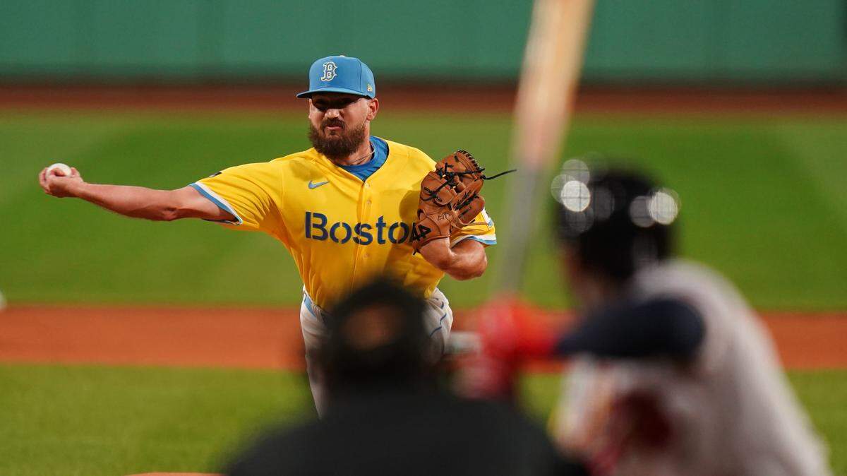 Boston Red Sox pitcher John Schreiber (46) throws against the Atlanta Braves in the first inning at Fenway Park on July 25, 2023.