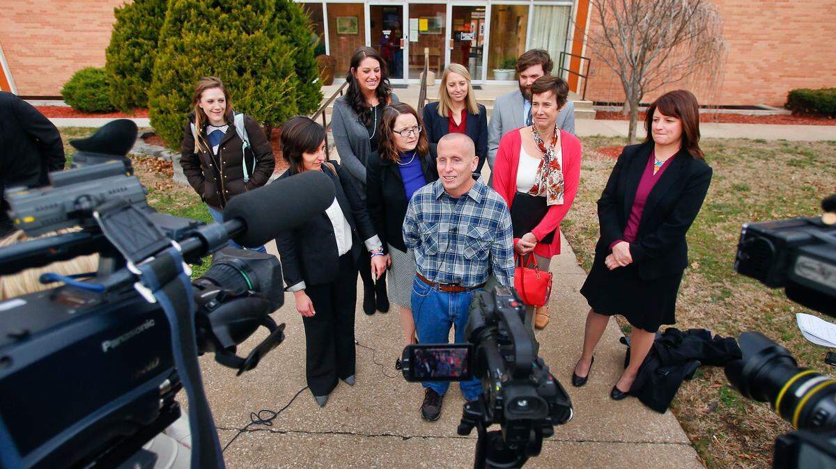 Floyd Bledsoe addressed the media outside the Oskaloosa courthouse in December 2015. Bledsoe was released from prison by Judge Gary Nafziger after being found not guilty in the murder of Camille Arfmann in 1999. New evidence pointed to her being killed by Bledsoe’s brother Tom instead.