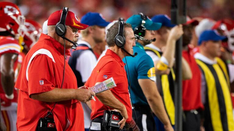 Mellinger podcast: Chiefs-Chargers, Spagnuolo, Sorensen ... Royals’ downtown stadium?