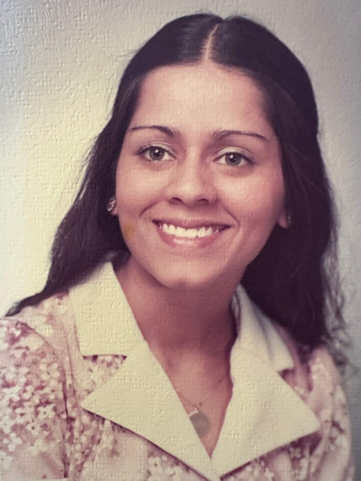 Alka Joshi graduated from Shawnee Mission East.