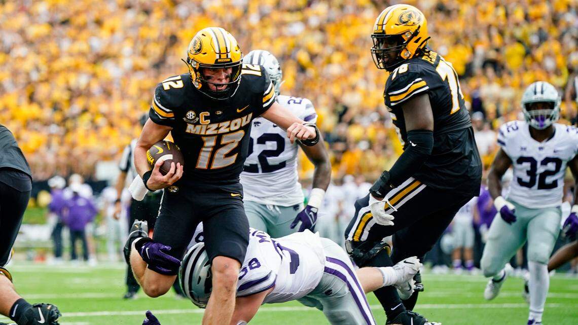 Missouri Tigers quarterback Brady Cook has a knee injury. Here’s his updated status