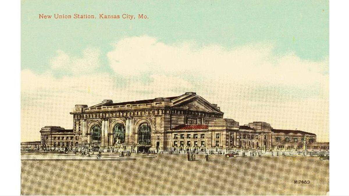 Souvenir postcard given out at Union Station’s grand opening on October 30, 1914.