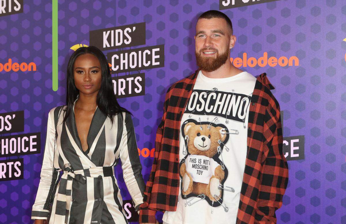 NFL football player Travis Kelce, of the Kansas City Chiefs, right, and Kayla Nicole arrive at the Kids’ Choice Sports Awards at the Barker Hangar on Thursday, July 19, 2018, in Santa Monica, Calif. (Photo by Willy Sanjuan/Invision/AP)