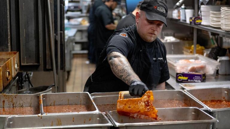 Nashville joint invites Taylor Swift to show Travis Kelce ‘real BBQ.’ KC is horrified