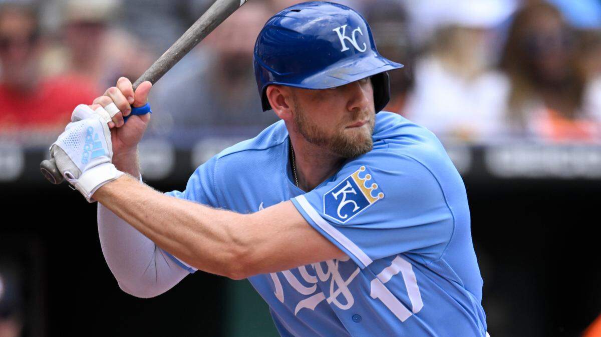 Kansas City Royals’ Hunter Dozier at bat against the Houston Astros during the second inning of a baseball game, Sunday, June 5, 2022, in Kansas City, Mo. (AP Photo/Reed Hoffmann)