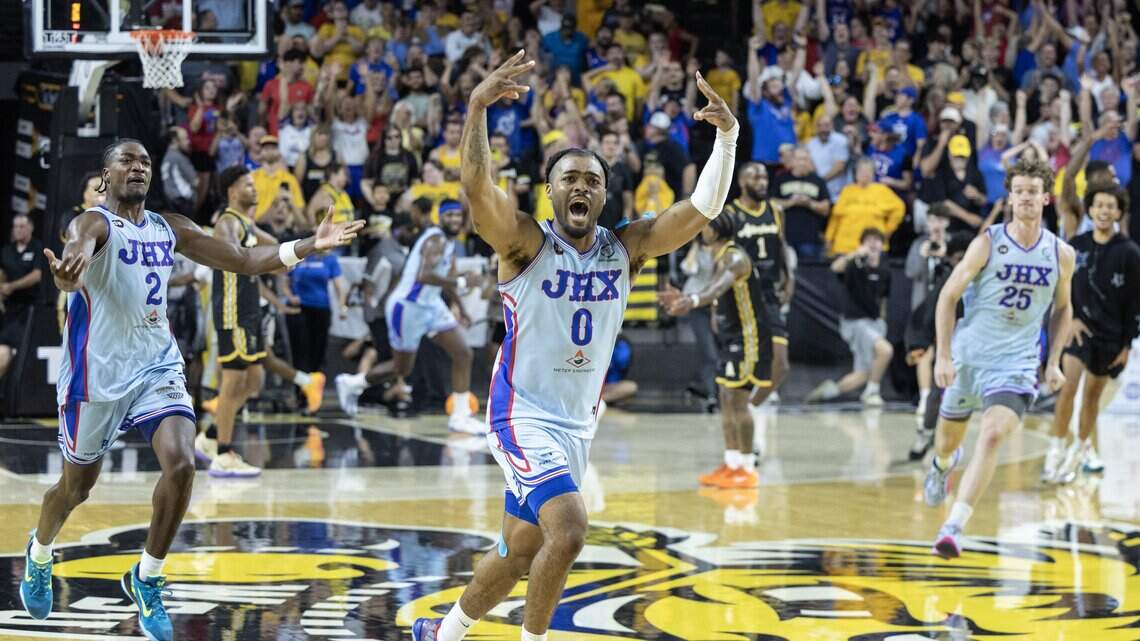 KU alumni team GM Tyshawn Taylor offers day-after take on melee vs. AfterShocks
