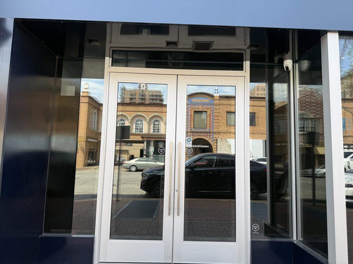 Psycho Bunny has closed on the Plaza.