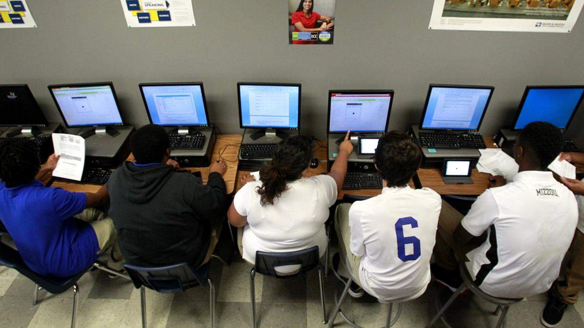 ChatGPT can write whole English essays on its own. but students can learn to think for themselves.