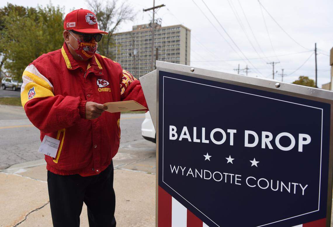 Joseph Valdivia Jr. of Kansas City, Kansas, dropped off his ballot outside Wyandotte County Election Office in 2020.