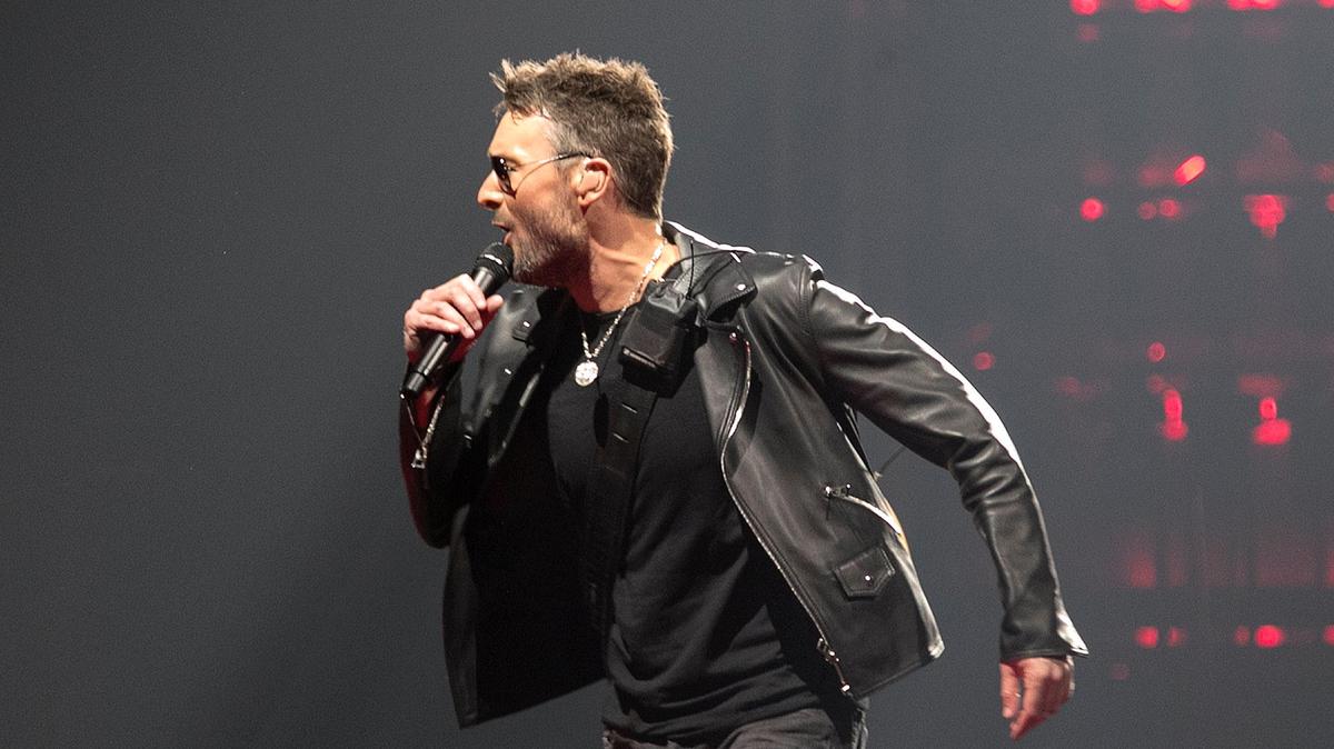 Eric Church shows his range in the first of two shows on March 1 at Sprint Center in Kansas City.
