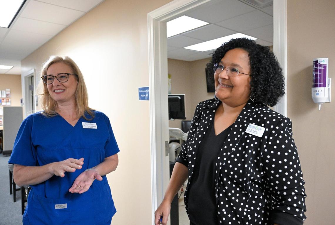 Clinic director and registered nurse Katie Pope, left, and executive director Ruth Tisdale at Advice & Aid Pregnancy Centers in Overland Park. Responding to the long-standing charge that they are “fake clinics,” some crisis pregnancy centers are hiring more registered nurses and putting them in charge.