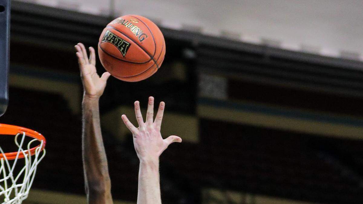 The NAIA Division I men’s basketball tournament is being contested at Kansas City’s Municipal Auditorium. The championship game is Saturday.