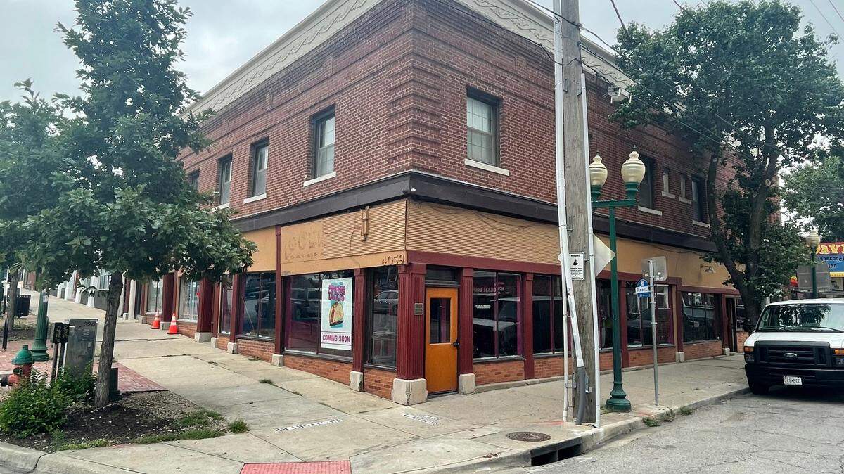 Pinches Tacos plans a mid-September opening at 4059 Broadway.