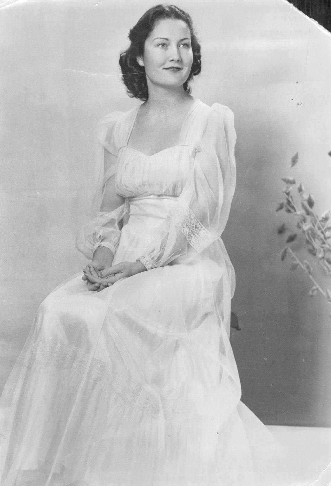 This is the last known photograph of Leila Welsh.