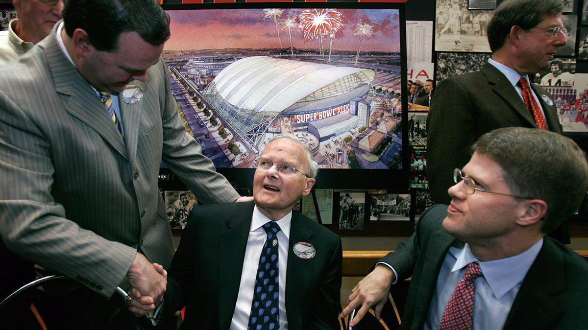 Chiefs founder Lamar Hunt and son Clark wanted the rolling roof originally intended for The K, but Jackson County voters rejected it.