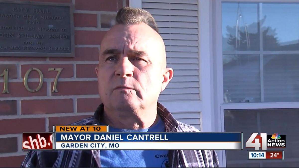 Mayor Daniel Cantrell of Garden City, Missouri, told KSHB the town cannot afford its own police department.