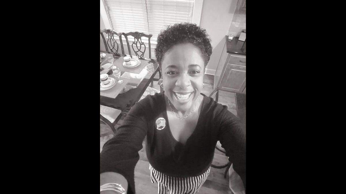 Evonne "Renae" Shelly
