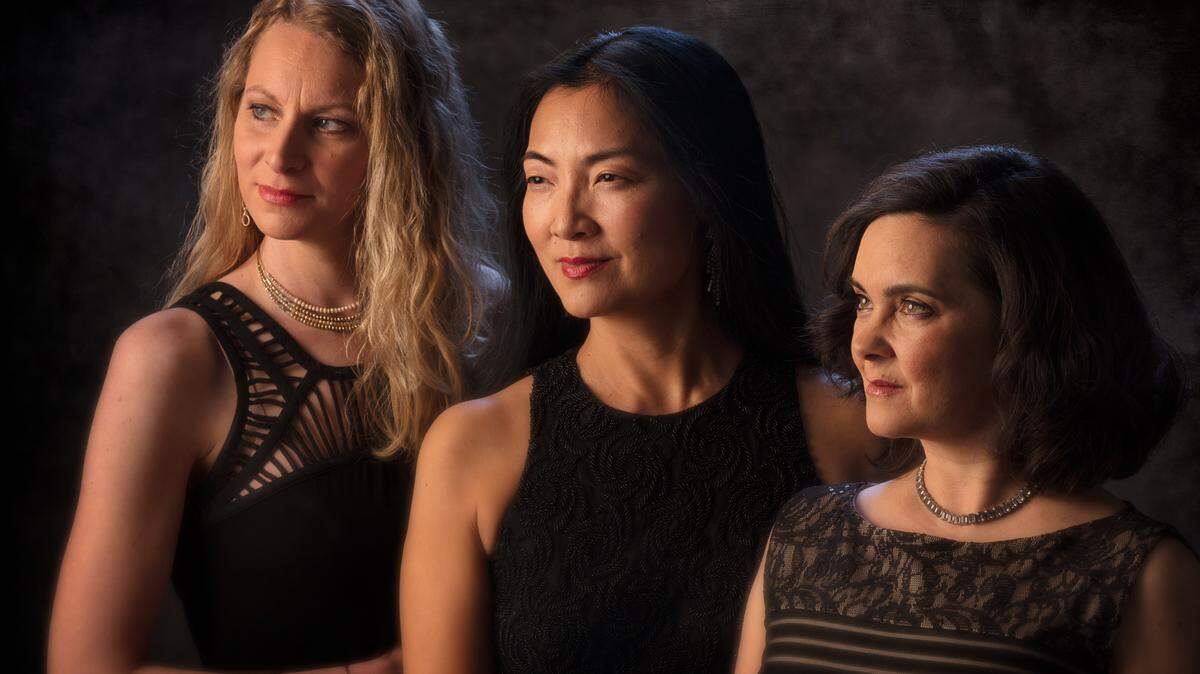Bach Aria Soloists includes, from left, harpsichordist Elisa Bickers, violinist Elizabeth Suh Lane, and soprano Sarah Tannehill Anderson.