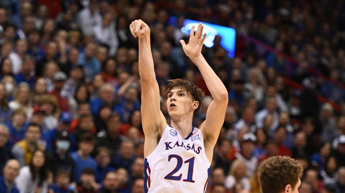 KU’s Zach Clemence is still not 100% recovered from his knee injury. 
