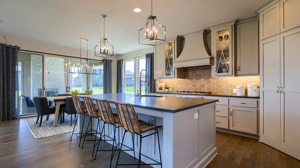 Forest View has a number of gorgeous move-in ready homes, including the 2-story Bailey by Roeser Homes. This fantastic plan just won for Distinctive Plan and Design in the Fall Parade of Homes and features 4 bedrooms, 3.5 baths, an office, formal dining, living room, and spacious Great Room opening to a wondrous cook’s kitchen.