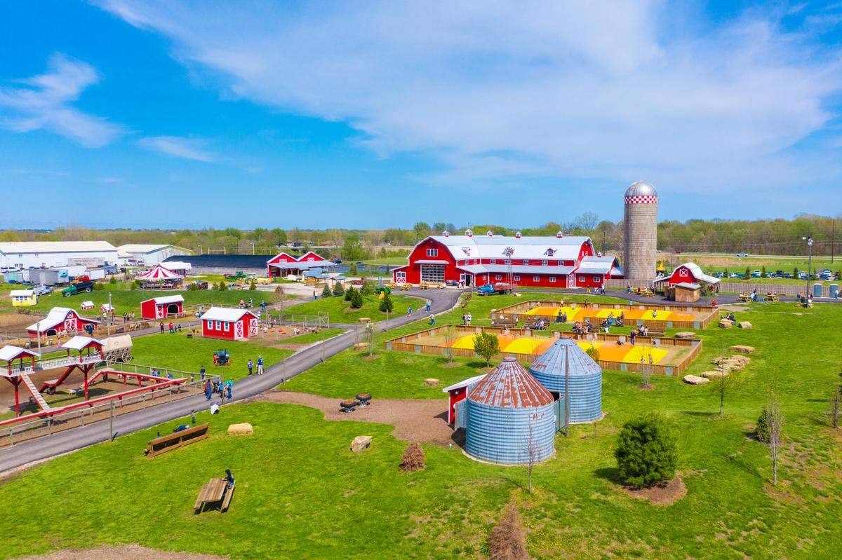 The Fun Farm in Kearney appeared in an episode of “Quarterback” on Netflix after Patrick Mahomes paid the the pumpkin patch a visit.