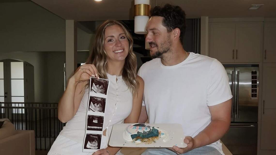 Royals’ Vinnie Pasquantino and wife announce her pregnancy with unusual helper