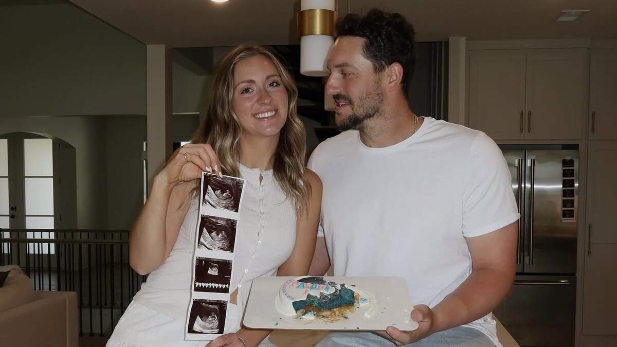 Kansas City Royals first baseman Vinnie Pasquantino and his wife, Ryann Pasquantino, announced that she is pregnant on Wednesday.