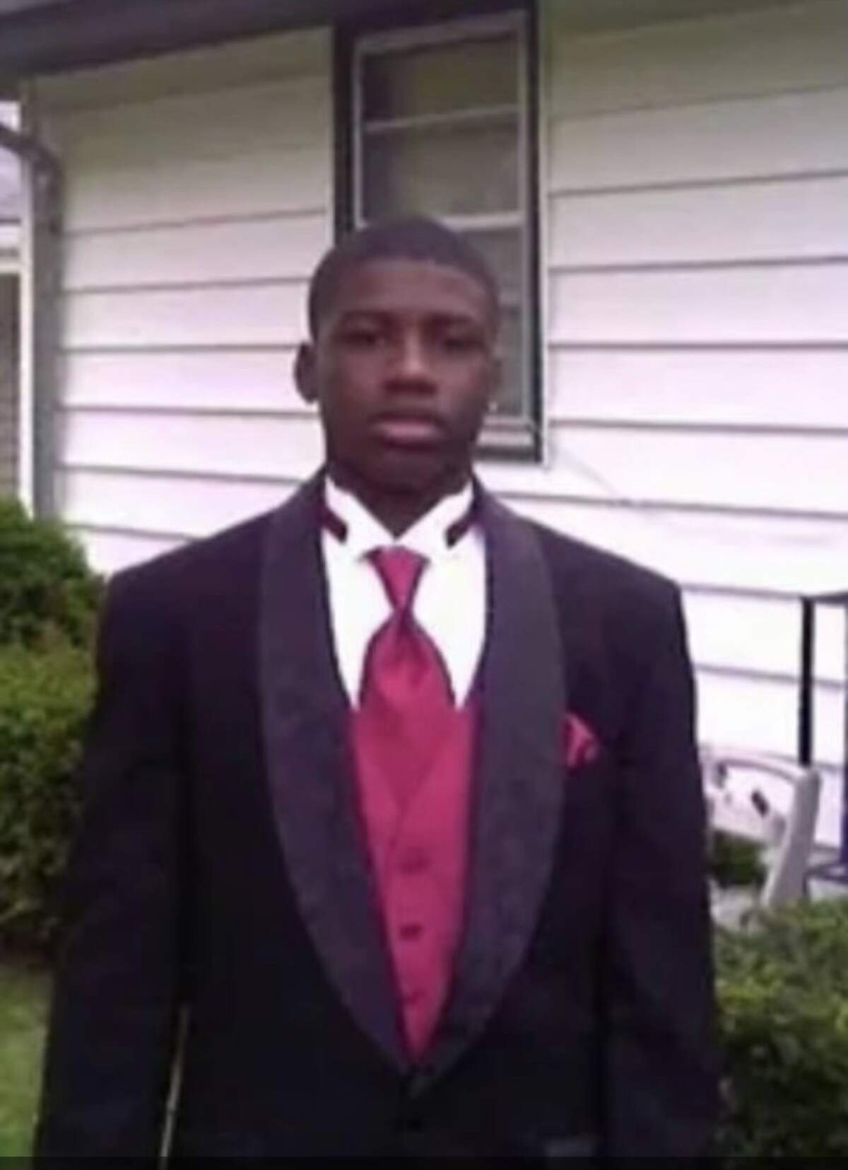 Trenton Washington’s family said some of the information they heard from hospital and prison officials didn’t match up, making them further question what happened to the 33-year-old.
