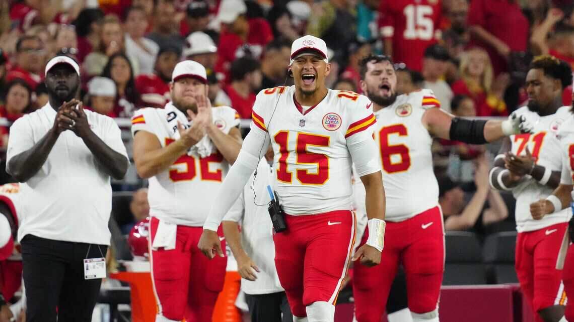 How Patrick Mahomes played less than a minute Saturday — but never left the game