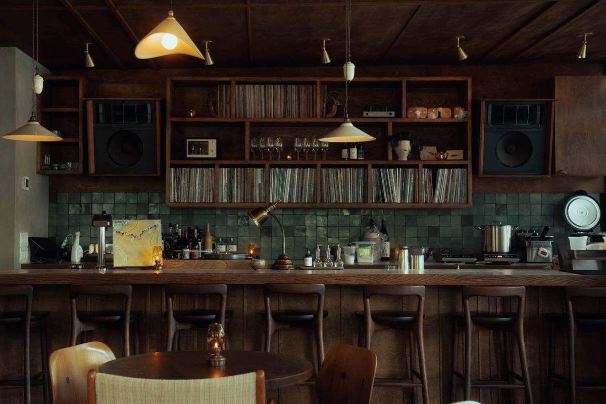The focus at XO is on cocktails, natural wine, Japanese-inspired small plates, and vinyl records played over a pristine sound system.