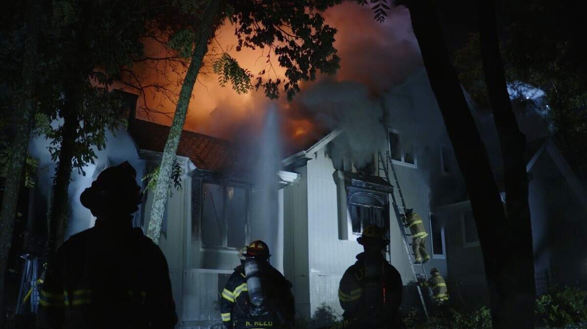 Lightning strike suspected cause of Overland Park house fire | Kansas ...