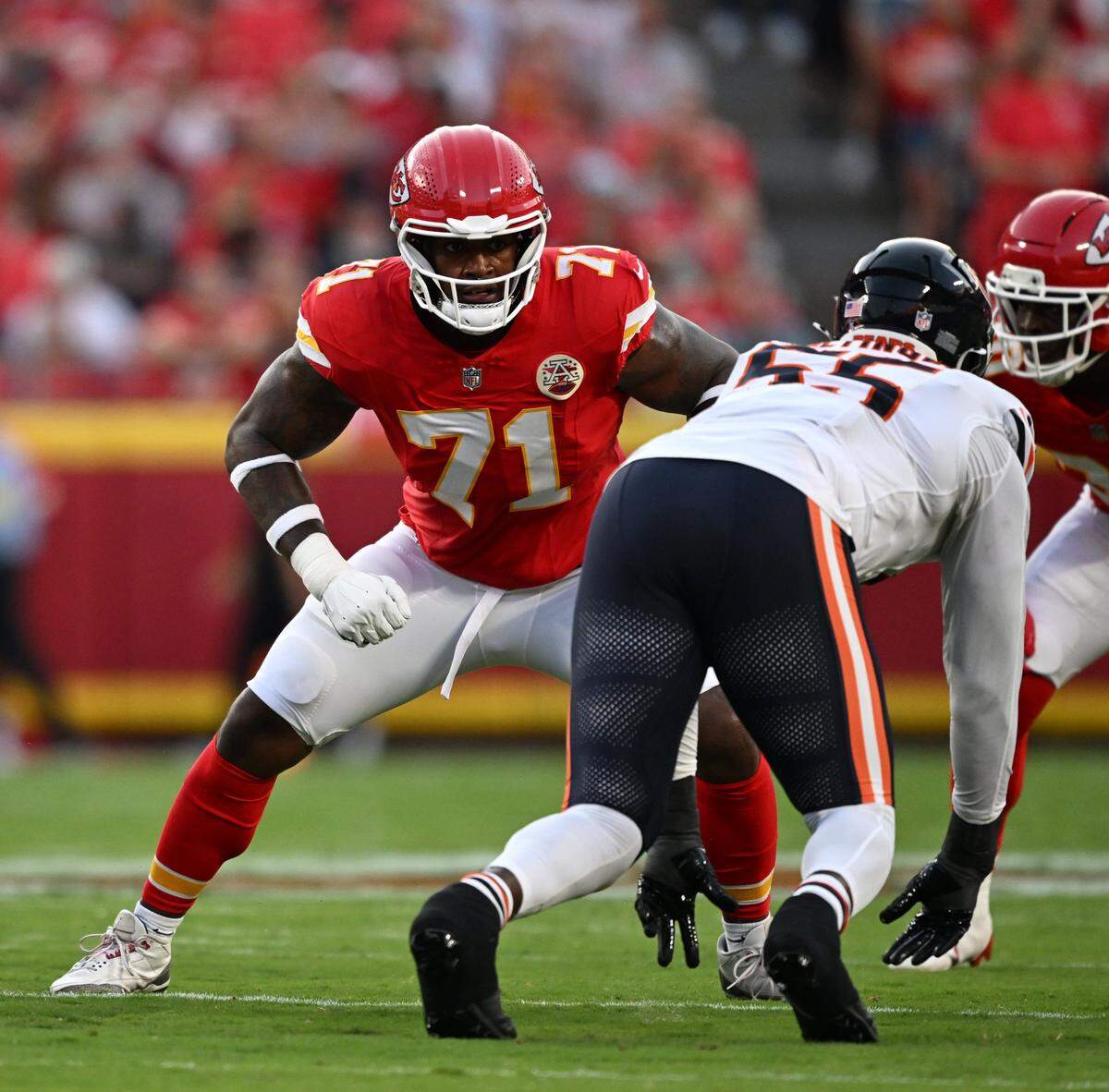 Kansas City Chiefs offensive tackle Josh Simmons (71) blocks on a play in the first quarter agains the Chicago Bears on Friday, Aug. 22, 2025, at GEHA Field at Arrowhead Stadium.