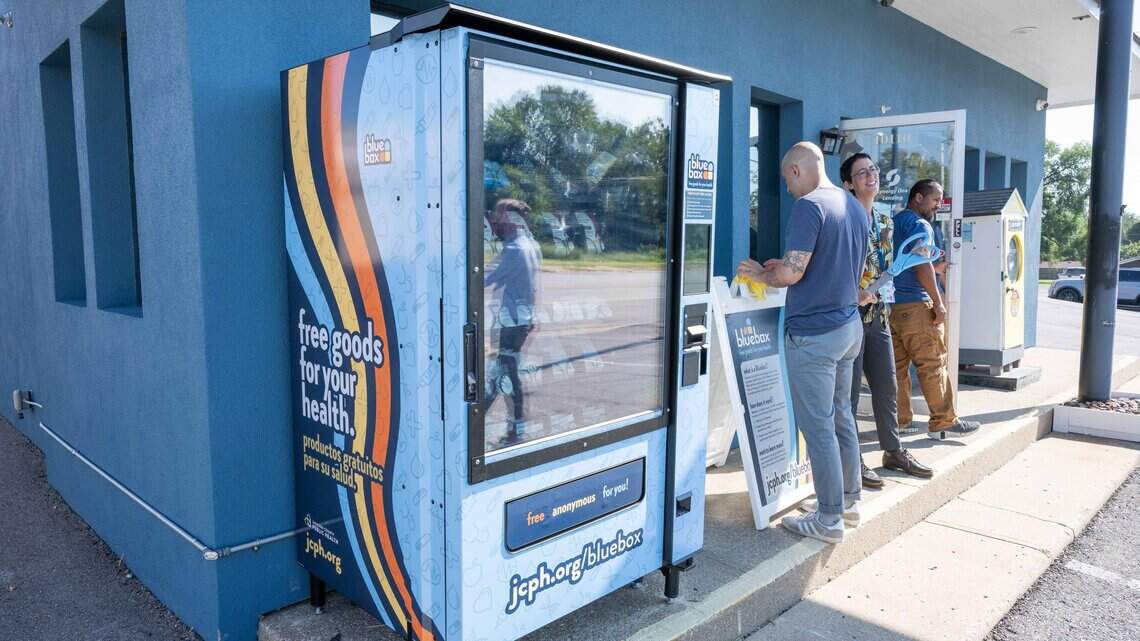 Vending machine brings free Narcan, health supplies to Raytown. How it works