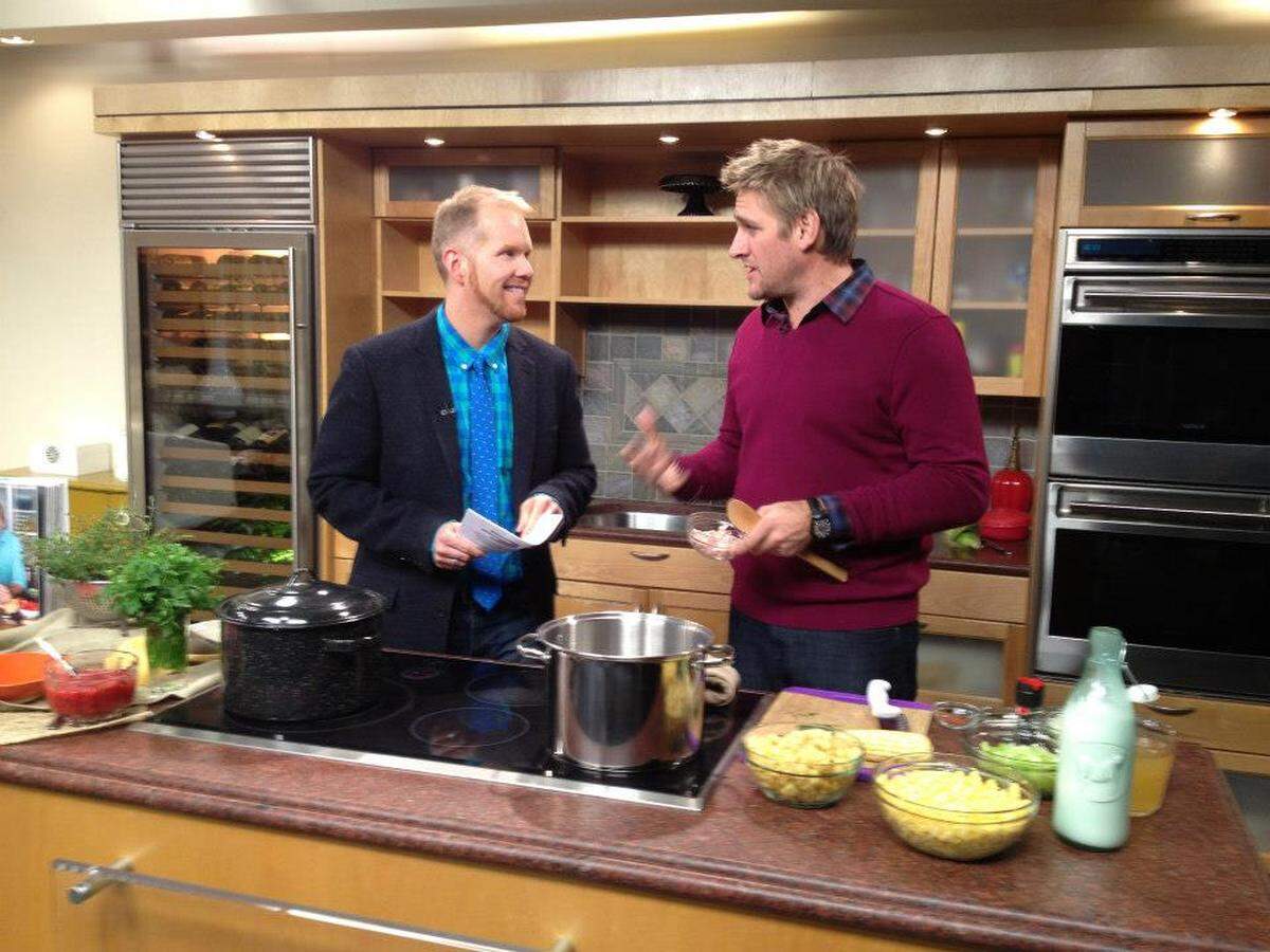 Mackie and Australian chef Curtis Stone.