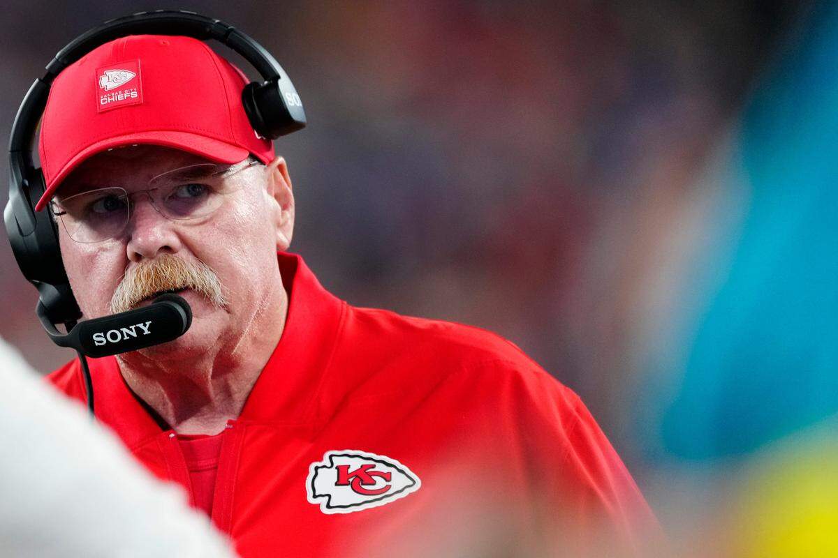 Kansas City Chiefs coach Andy Reid leads the team from the sidelines of an NFL Week 3 game against the New York Giants at MetLife Stadium in East Rutherford, New Jersey, on Sunday, Sept. 21, 2025.